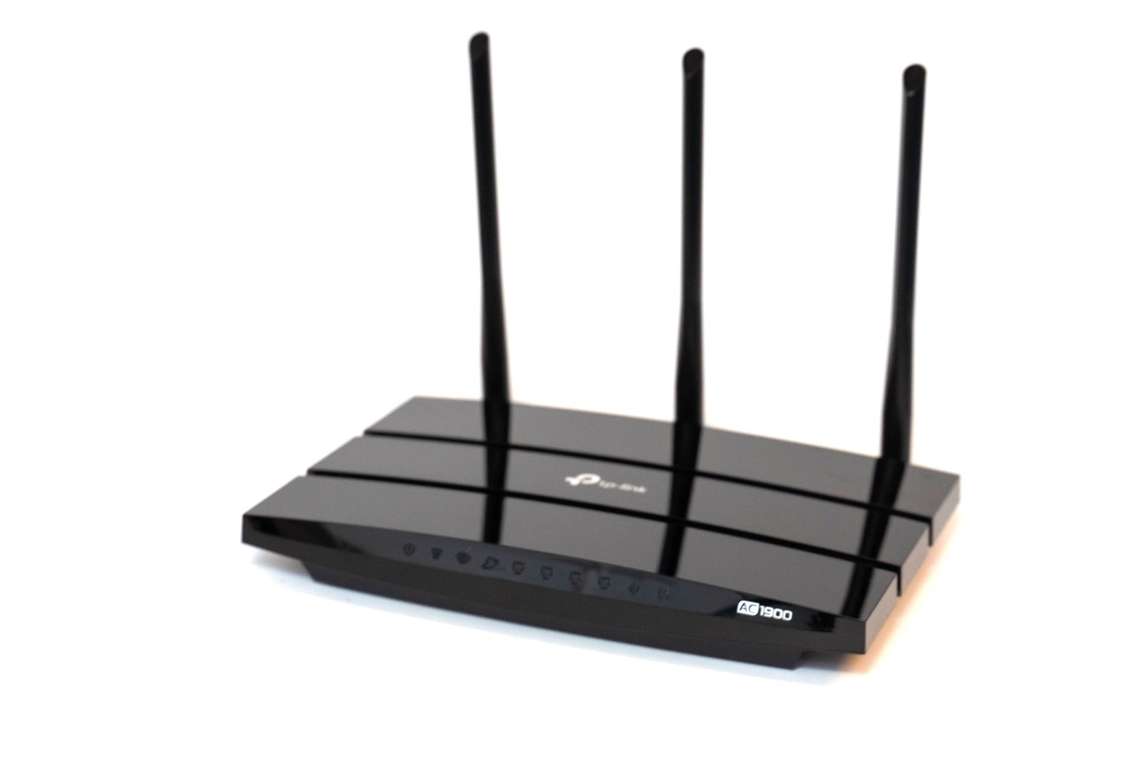 Tp link archer отличия. TP-link Archer ac1900. TP-link Archer a9 ac1900. TP-link Archer c64 ac1200. Wi-Fi роутер TP-link Archer a9, ac1900,.